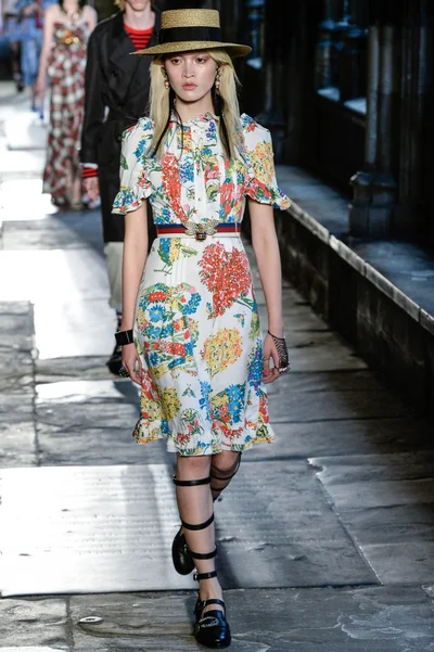 Look 39
